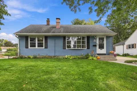 w166n8570 Theodore, Menomonee Falls, WI 53051