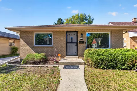 4945 N 57th, Milwaukee, WI 53218