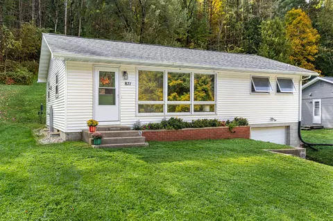 871 Valley Vw, Richland Center, WI 53581