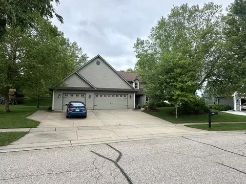 1361 Orchard, Oconomowoc, WI 53066