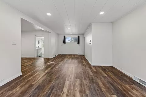 Living - 216 3rd, Onalaska, WI 54650 photo 2 of 2