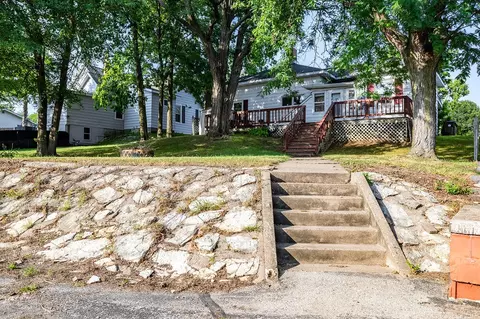 Exterior - 216 3rd, Onalaska, WI 54650 photo 2 of 2
