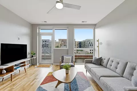 1902 N Commerce #311, Milwaukee, WI 53212