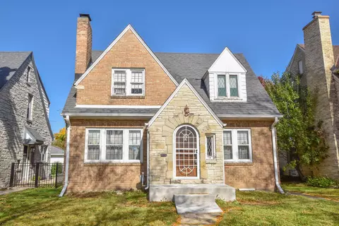 8850 Stickney, Wauwatosa, WI 53226