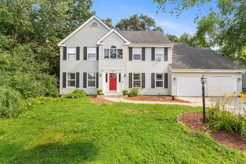 2615 Faringdon, Waukesha, WI 53188