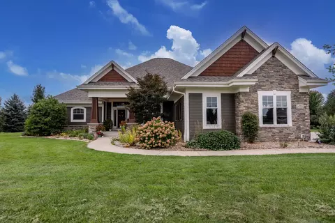 s84w33185 Brown Bear, Mukwonago, WI 53149