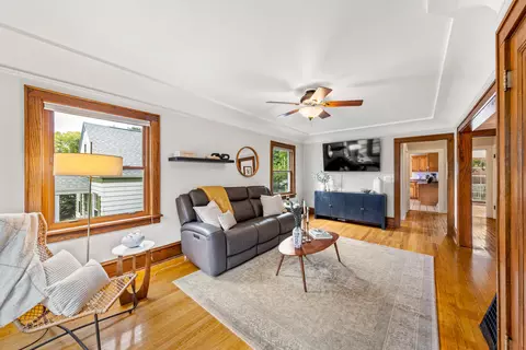 4505 S Jasper, Milwaukee, WI 53207