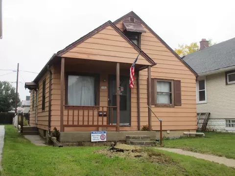 5506 W Rogers, Milwaukee, WI 53219