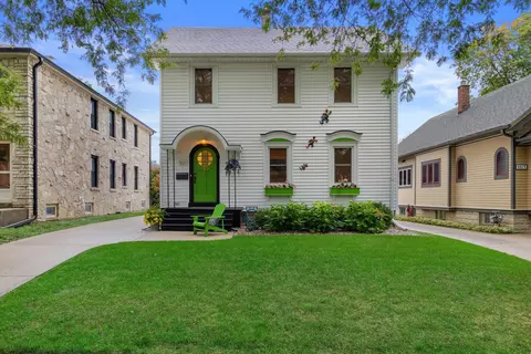 8419 Stickney, Wauwatosa, WI 53226