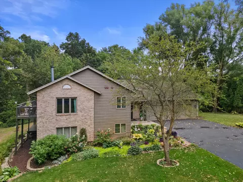 7125 Deerpath, Norway, WI 53185