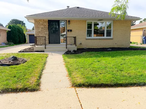 3205 S 70th, Milwaukee, WI 53219