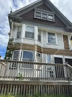 2878 N 35th, Milwaukee, WI 53210