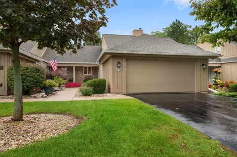 10104 N Gettysburg, Mequon, WI 53092