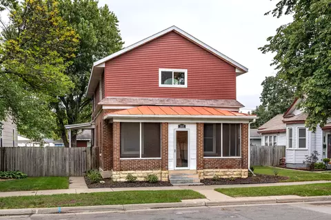 1317 Farnam, La Crosse, WI 54601