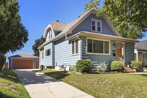 4365 S Quincy, Milwaukee, WI 53207