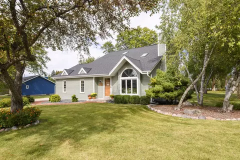 w235n7102 Prairie, Sussex, WI 53089