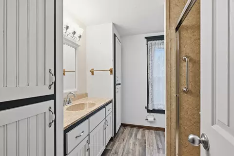 Bath - s83w24105 Artesian, Big Bend, WI 53103 photo 3 of 3