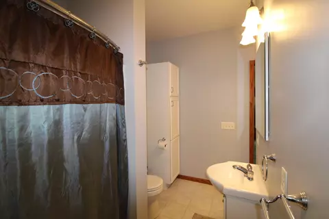 Bath - 421 8th, Winona, MN 55987 photo 2 of 4