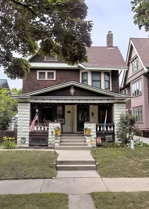 2015 N 52nd, Milwaukee, WI 53208