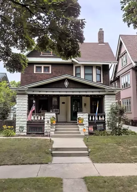 2015 N 52nd, Milwaukee, WI 53208