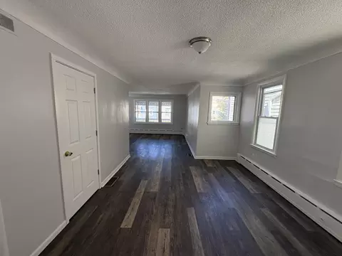 Living - 1017 E Pearson, Milwaukee, WI 53202 photo 2 of 4
