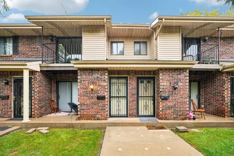 7209 57th #201, Kenosha, WI 53142