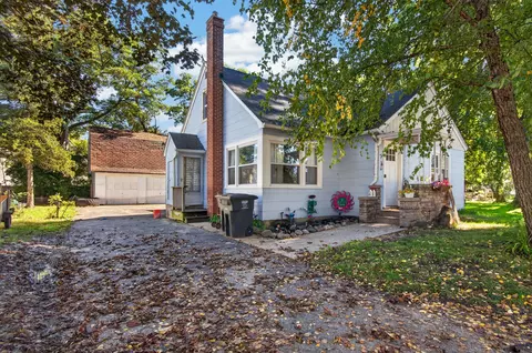 114 S 1st, Silver Lake, WI 53170