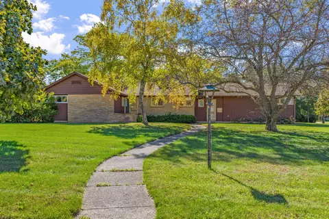 639 Erie, Oostburg, WI 53070