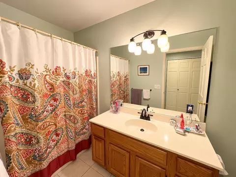 Bath - 106 Eagle Pointe #A, Delavan, WI 53115 photo 1 of 3