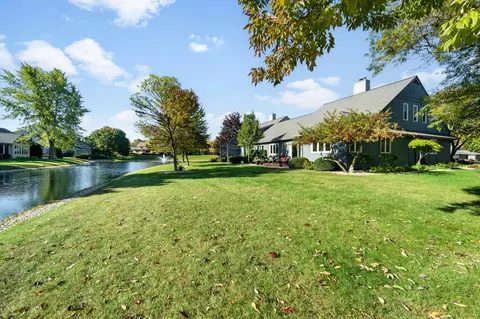 2301 W Dickinson, Mequon, WI 53092