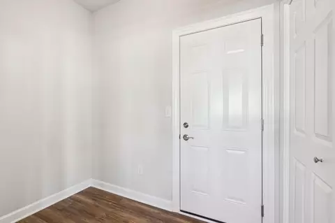 Entry Way - 3969 Whiting, Delavan, WI 53115 photo 3 of 5