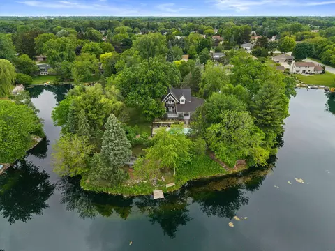 3609 Waterbury, Racine, WI 53403