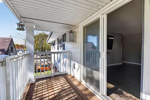 9600 W Beloit #5, Milwaukee, WI 53227
