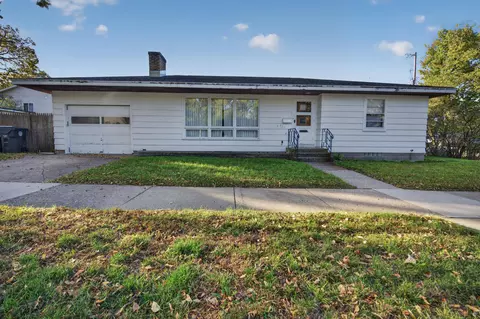 920 Zeisler, La Crosse, WI 54601