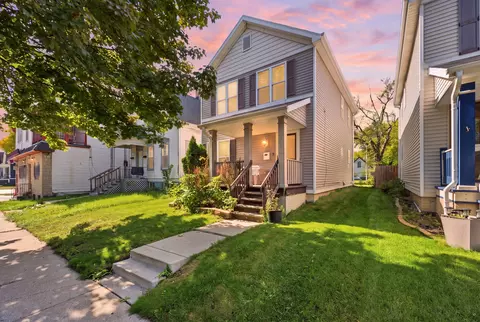 2911 N Dr Williams Finlayson, Milwaukee, WI 53212