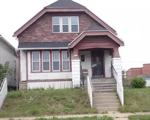 3719 N 20th, Milwaukee, WI 53206