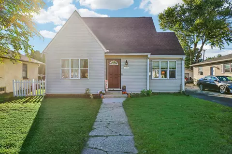 1334 Center, Janesville, WI 53546