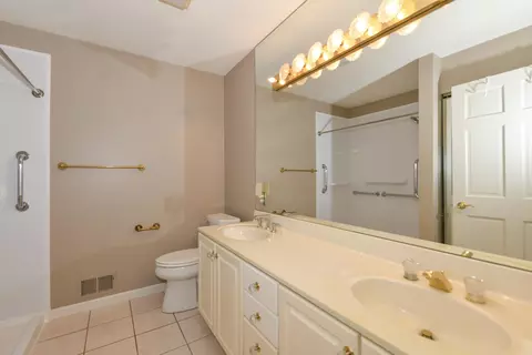 Bath - 110 Eagle Pointe #3A, Delavan, WI 53115 photo 1 of 4