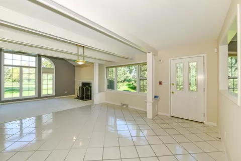 Living - 110 Eagle Pointe #3A, Delavan, WI 53115 photo 8 of 8