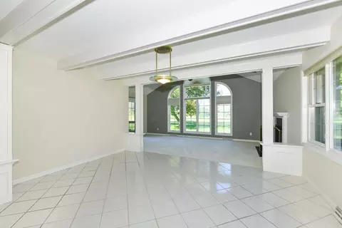 Living - 110 Eagle Pointe #3A, Delavan, WI 53115 photo 2 of 8