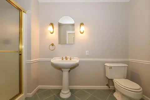 Bath - 110 Eagle Pointe #3A, Delavan, WI 53115 photo 3 of 4