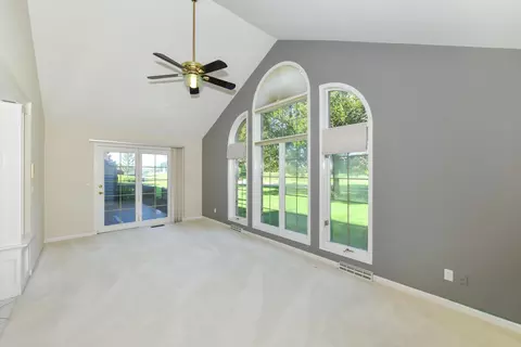 Living - 110 Eagle Pointe #3A, Delavan, WI 53115 photo 4 of 8