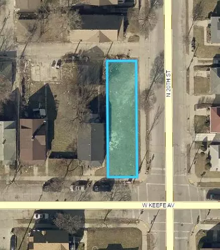 2002 W Keefe, Milwaukee, WI 53206