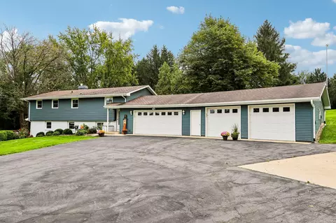 n4824 County Road P, Delavan, WI 53115