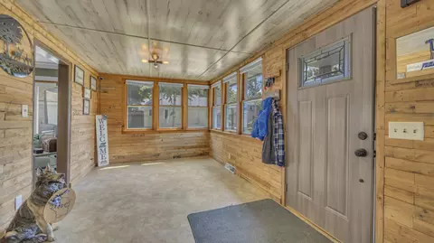 Entry Way - N3054 Circle, Lyndon, WI 53011 photo 4 of 4