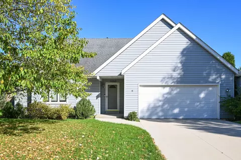 10360 S Mockingbird, Oak Creek, WI 53154