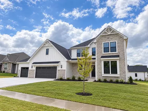 n66w21225 Sweet Clover, Menomonee Falls, WI 53051