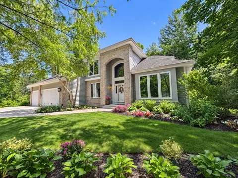 5321 Vicksburgs, Mount Pleasant, WI 53403