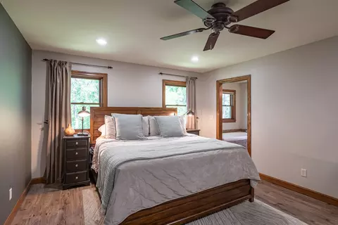 Bedroom - n6587 Mccurdy Road, Onalaska, WI 54636 photo 2 of 7
