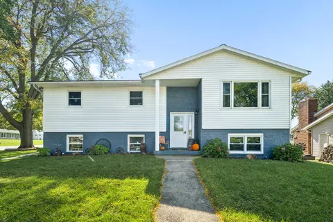 1201 Grove, Beaver Dam, WI 53916